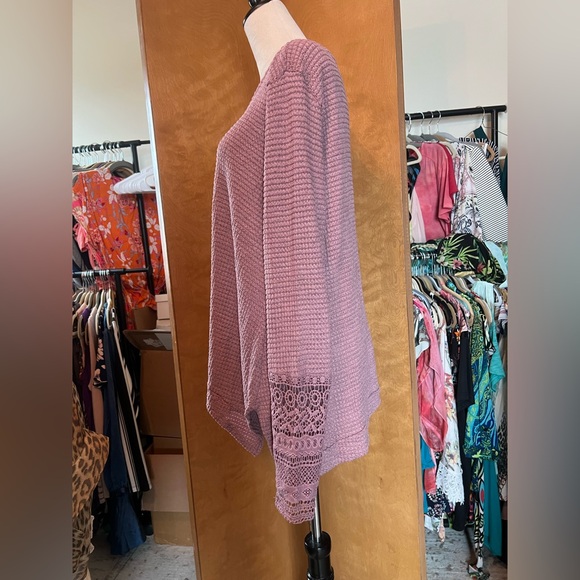 Dusty Rose Waffle Knit V-Neck Sweater - Picture 2 of 3